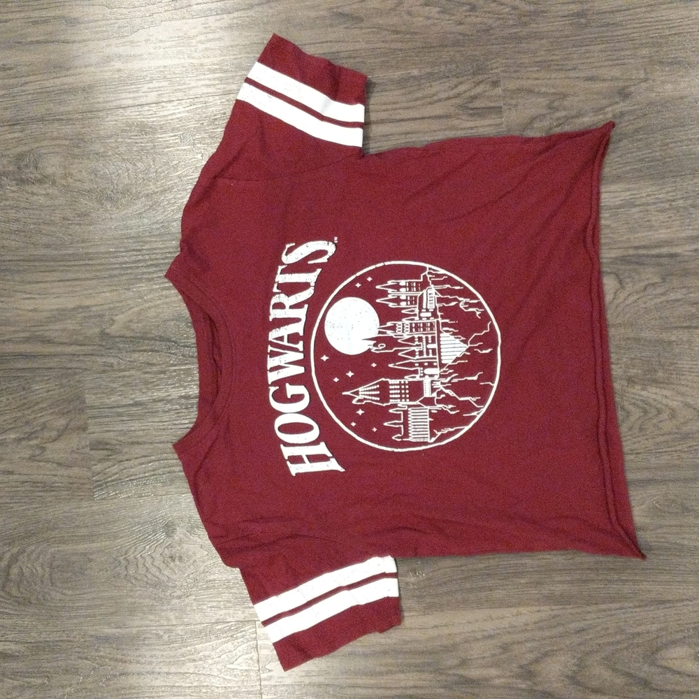 Red Hogwarts short sleeve shirt